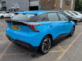 /photos/12453/08f3cc01-e098-b22c-12e9-6222a0c15fdd_i320x240.jpg