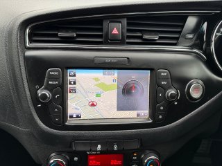 /photos/12453/326c3eb0-837d-e48d-7660-e7653f82dcd1_i320x240.jpg