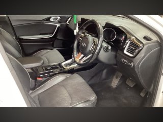 /photos/12453/3685071b-87f3-b567-c7b6-89de920774cb_i320x240.jpg