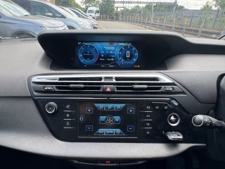 /photos/12453/43c17757-28b8-5f55-c2d1-48d0375ed501_i320x240.jpg