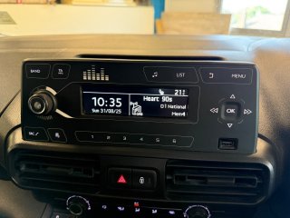 /photos/12453/6fce92e2-a09d-fac3-e7d9-67d76540d731_i320x240.jpg