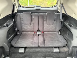 /photos/12453/9f4a2bd1-2c99-06dd-98b7-a44ea5c99856_i320x240.jpg