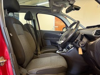 /photos/12453/a11ca72e-df96-d99c-728f-0cb16eef5466_i320x240.jpg
