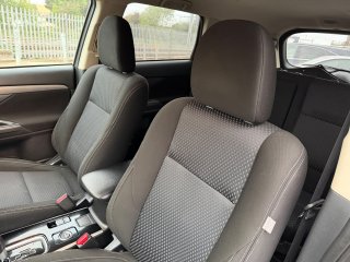 /photos/12453/a473e164-51c3-d137-d454-ee36745f001b_i320x240.jpg