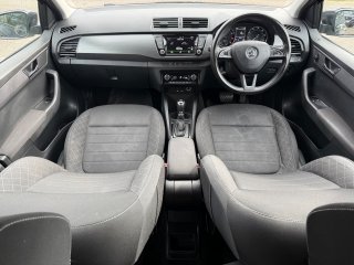 /photos/12453/cb4953c6-51dd-f8b7-c268-2fd44fc6a630_i320x240.jpg