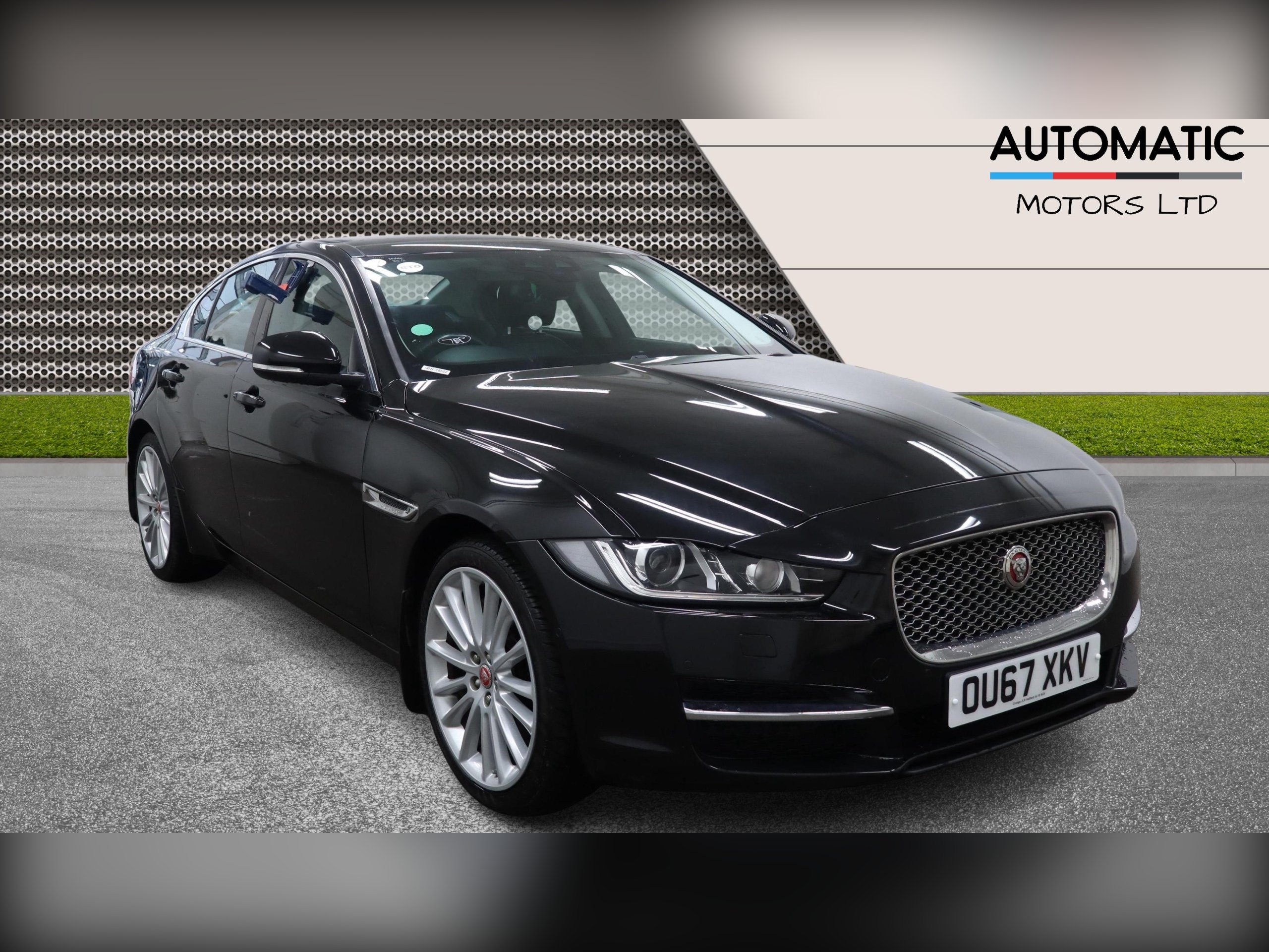 2017 Jaguar XE — photo 1 of 5